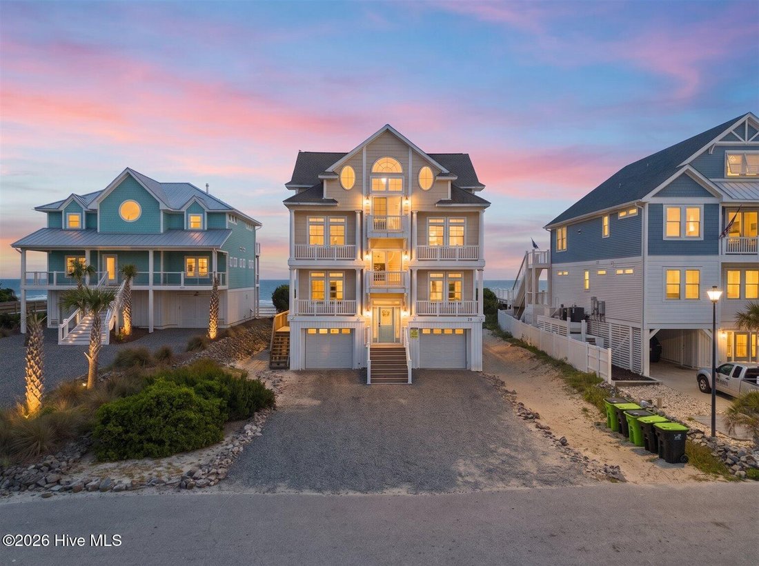 House in North Topsail Beach, North Carolina, United States 1 - 18483666