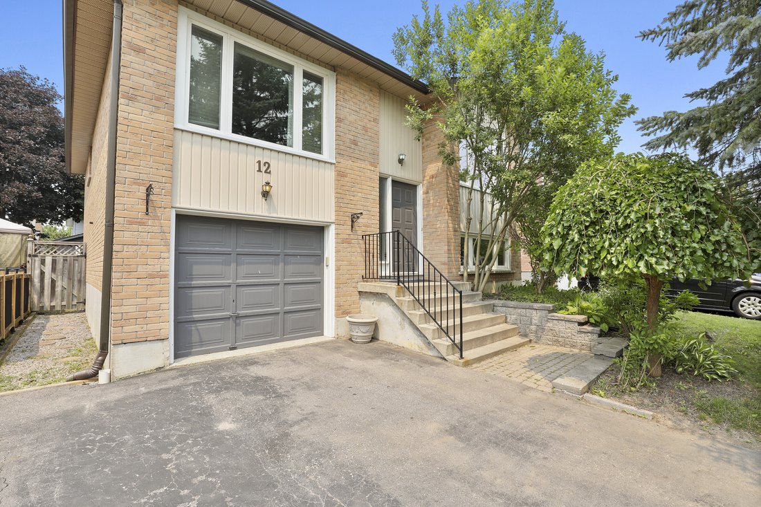 House in Clarington, Ontario, Canada 5 - 18484859