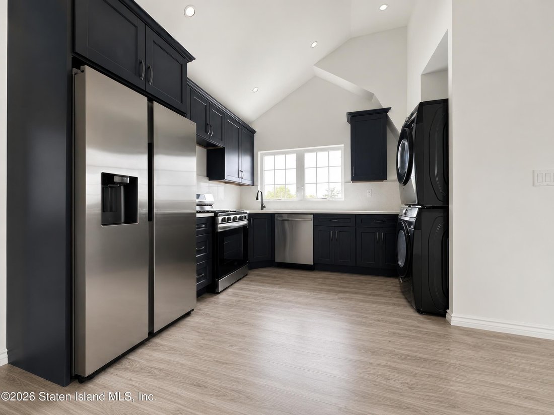 House in New York, New York, United States 3 - 18477395