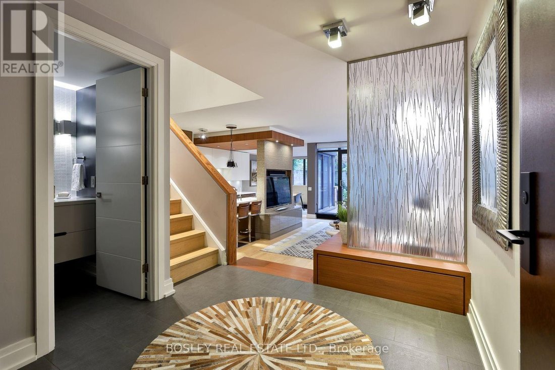 Condo in Toronto, Ontario, Canada 2 - 18487485