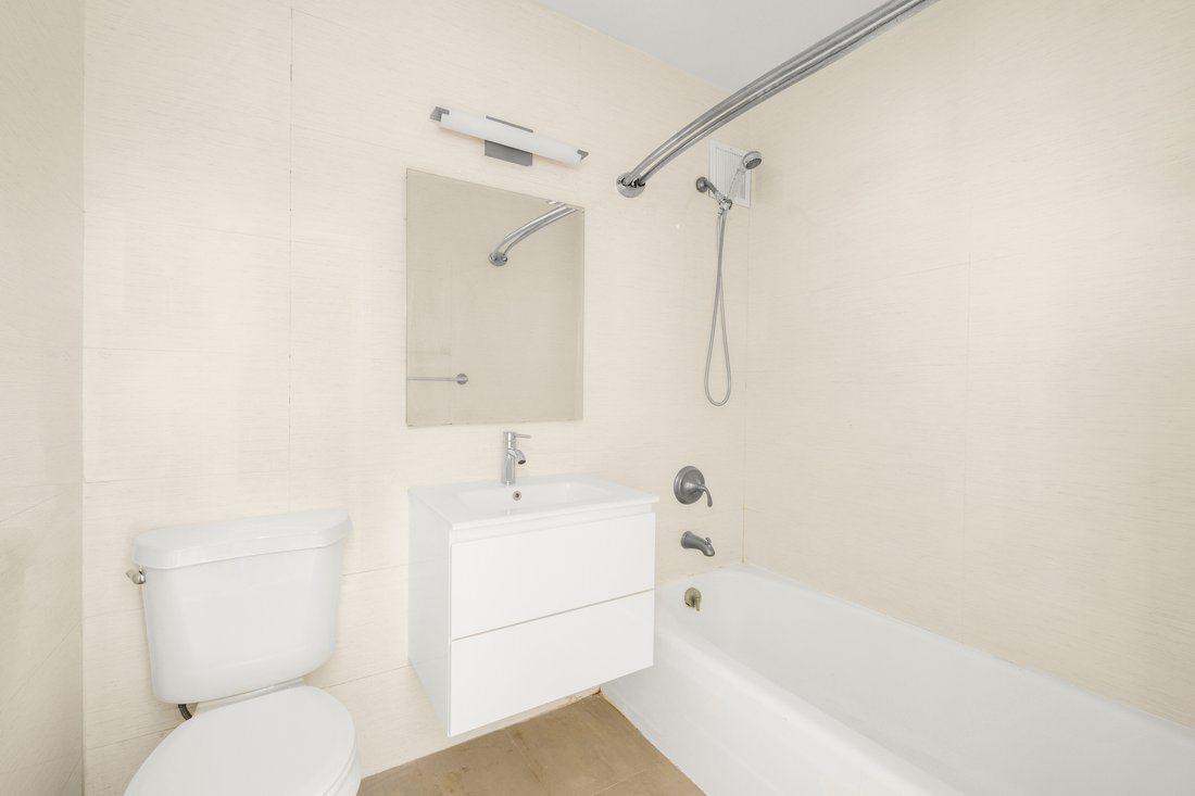 Condo in New York, New York, United States 4 - 18486712