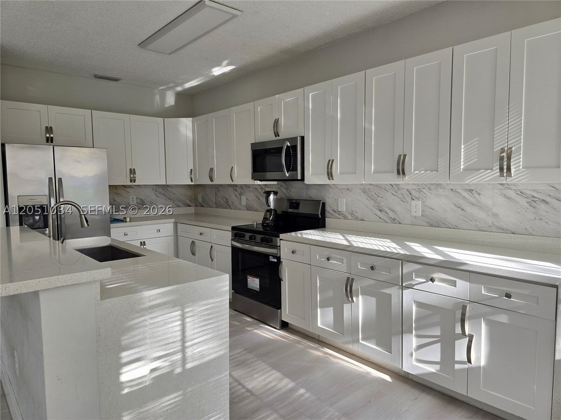 House in Pembroke Pines, Florida, United States 5 - 18478056