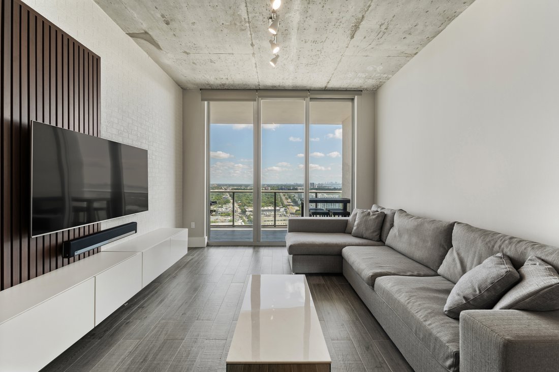 Condo in Miami, Florida, United States 5 - 18479383