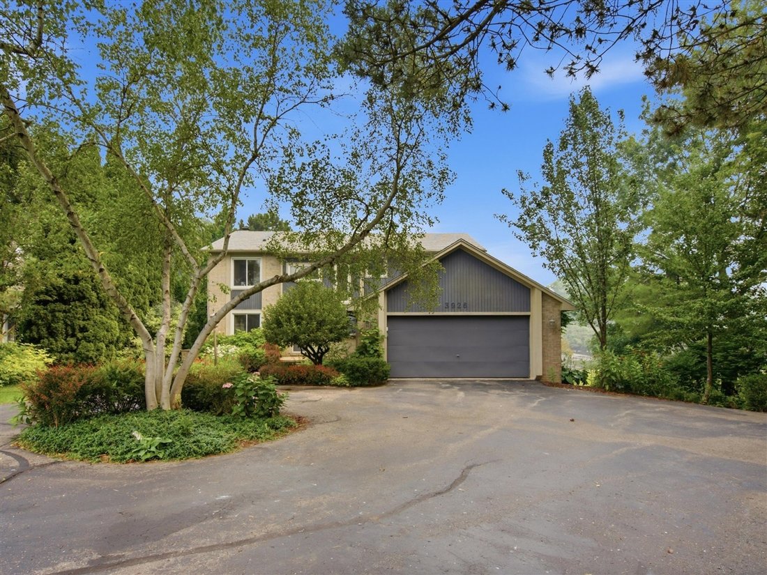 House in Commerce Charter Township, Michigan, United States 1 - 18485386