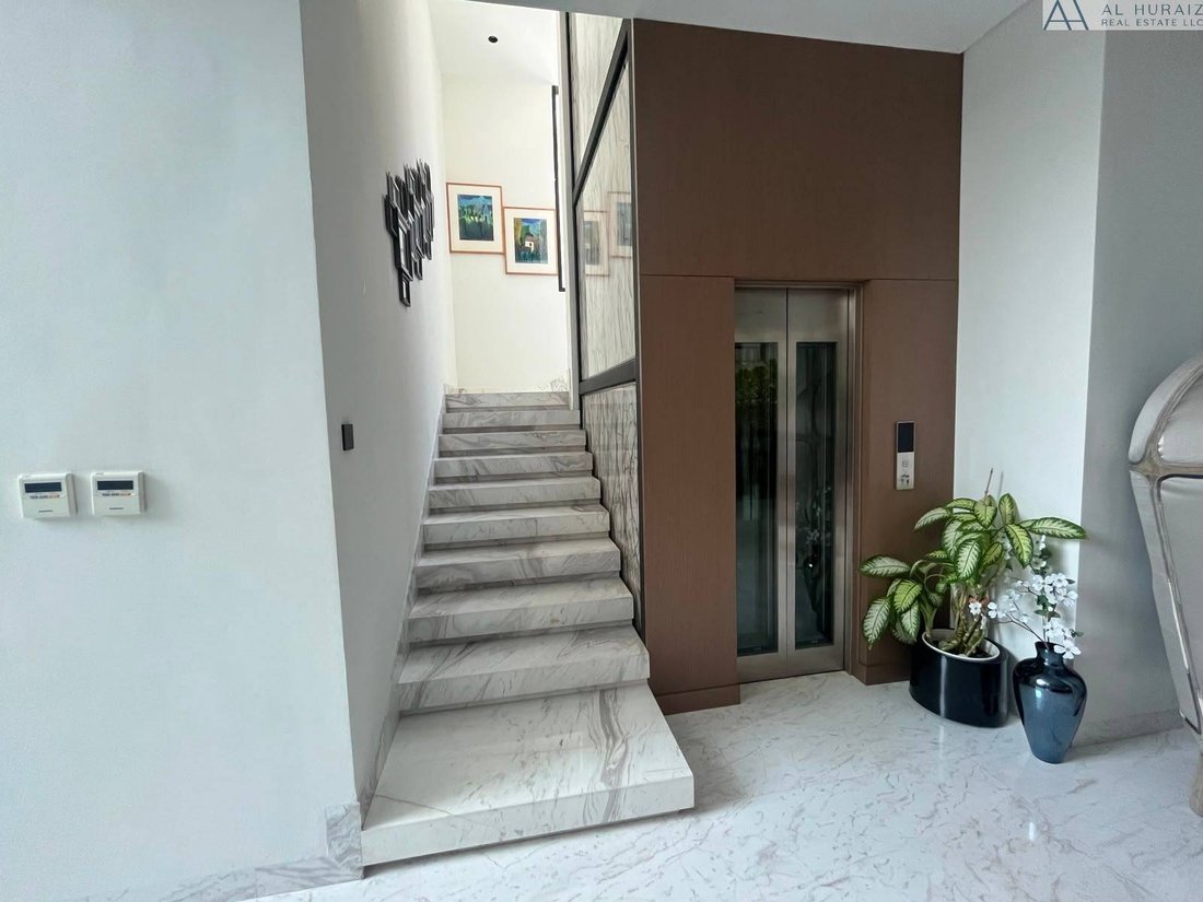 Villa in Jumeirah Park, Dubai, United Arab Emirates 2 - 18485210