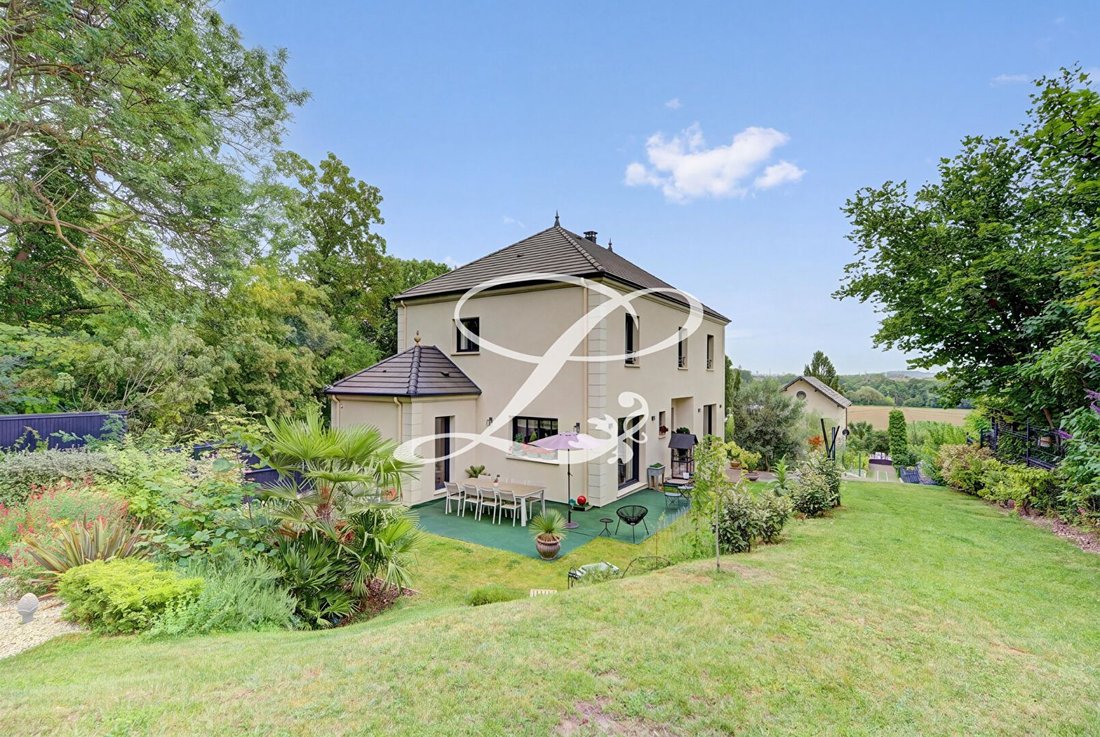House in Sud, Le Mesnil-le-Roi, France 1 - 18483659