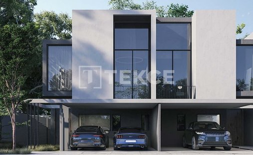 Townhouse in Al Ruwaidat Suburb, Sharjah Emirate, United Arab Emirates 1