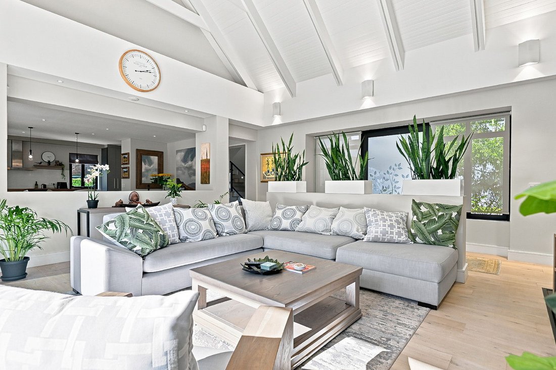 Estate in Constantia Heights, Cape Town, Western Cape 1 - 18484484