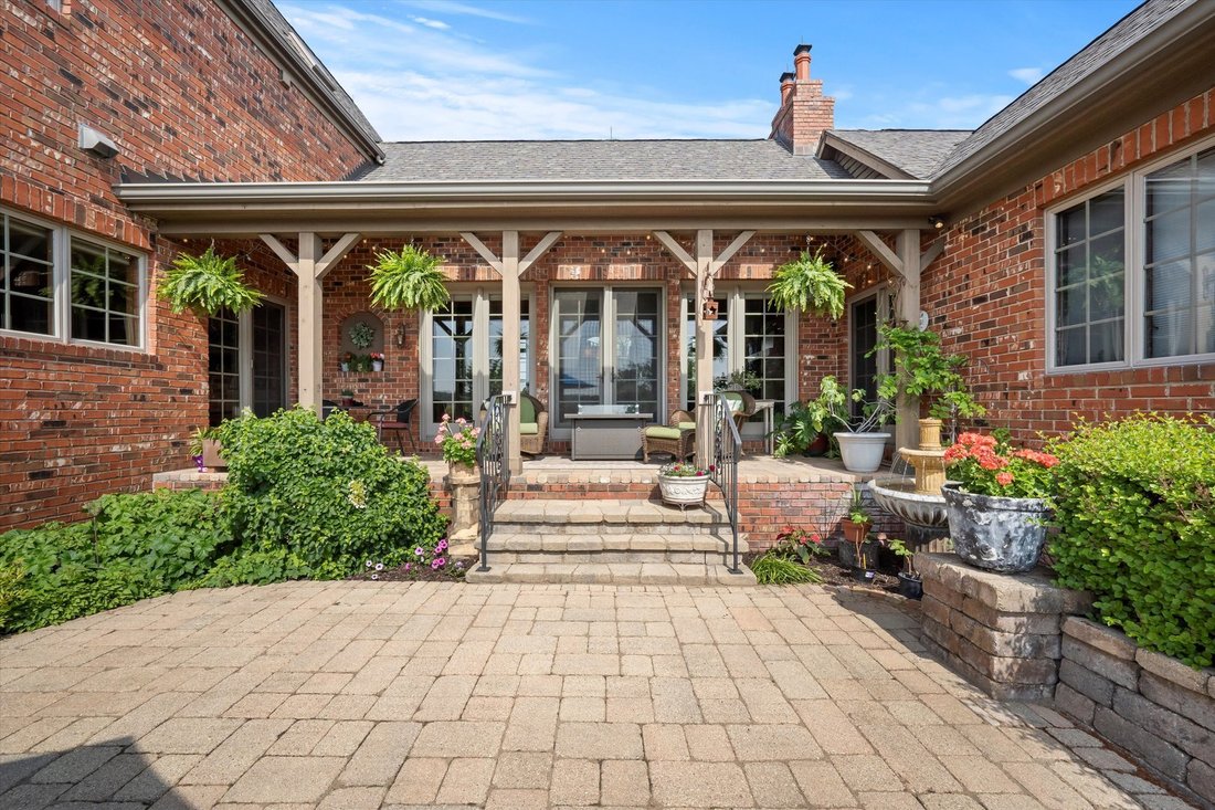 House in Crete, Illinois, United States 5 - 18486045