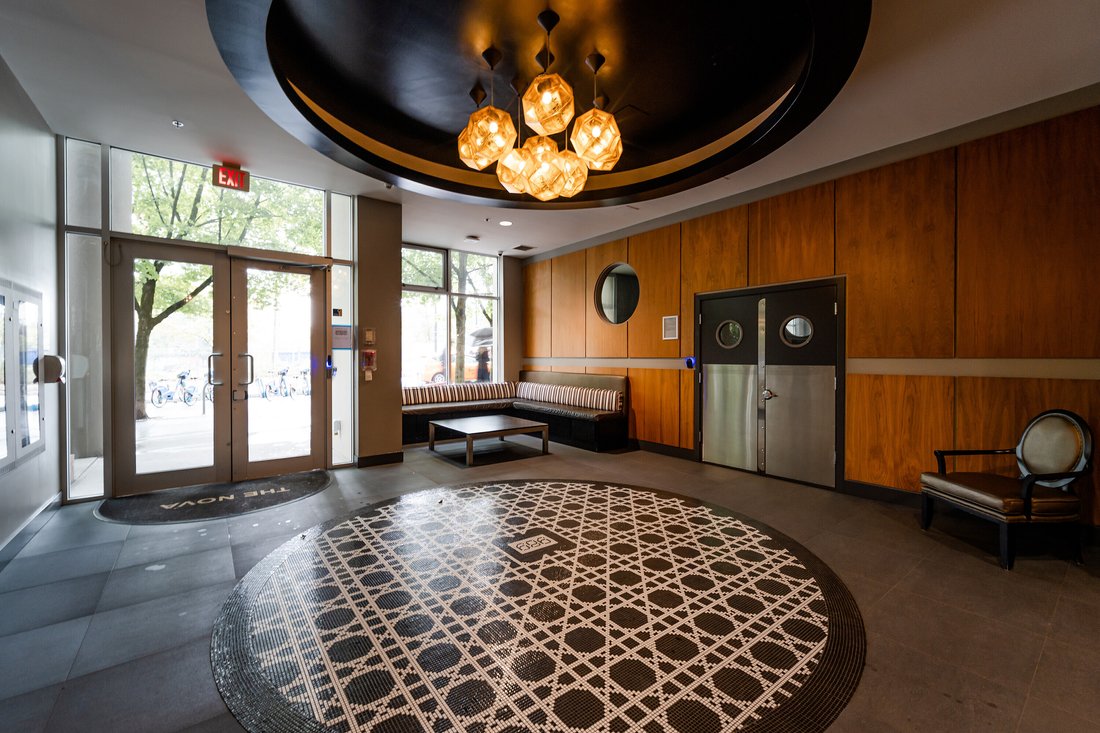 Condo in Vancouver, British Columbia, Canada 2 - 18487780