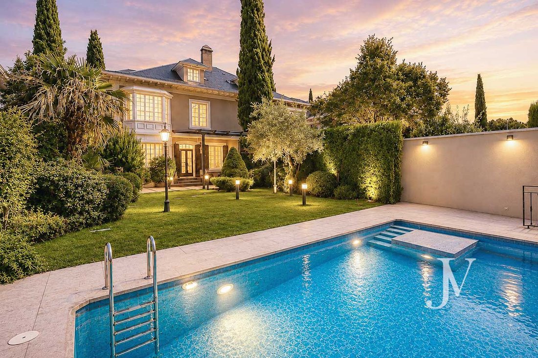 Villa in Hortaleza, Madrid, Spain 2 - 18484215