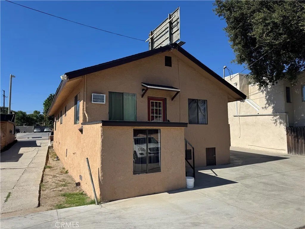Los Angeles, California, United States 2 - 18488241
