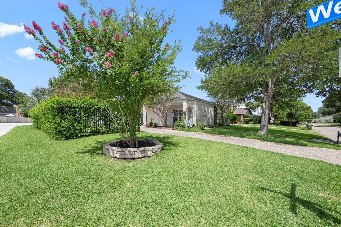 House in Sugar Land, Texas, United States 2 - 18486677