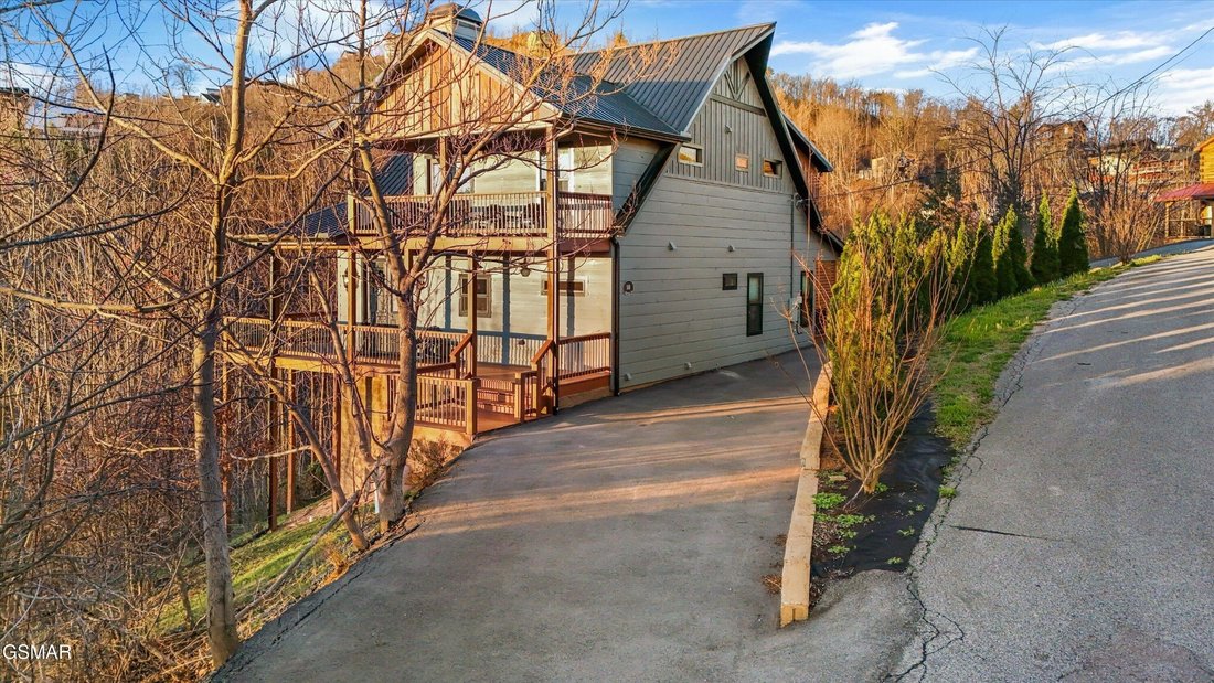 House in Gatlinburg, Tennessee, United States 2 - 18483941