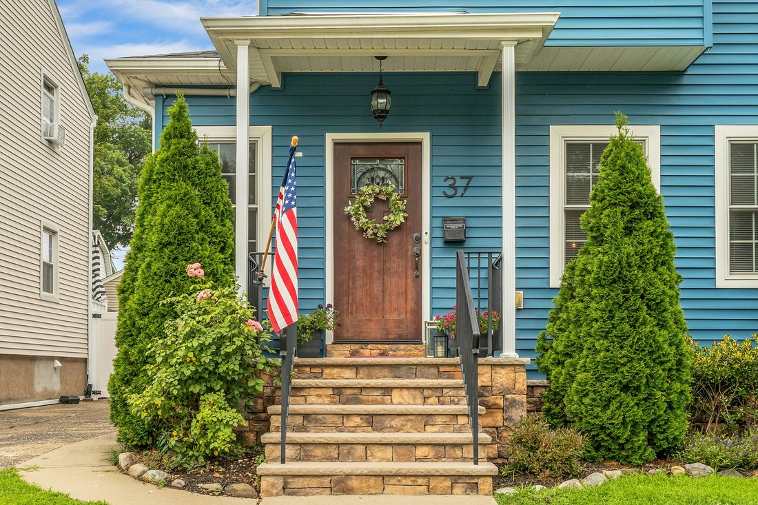 Bloomfield, New Jersey, United States 1 - 18487781