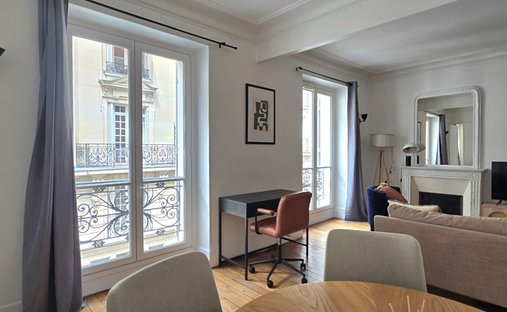 Apartment in Saint Philippe du Roule, Paris 8e Arrondissement, Paris 1