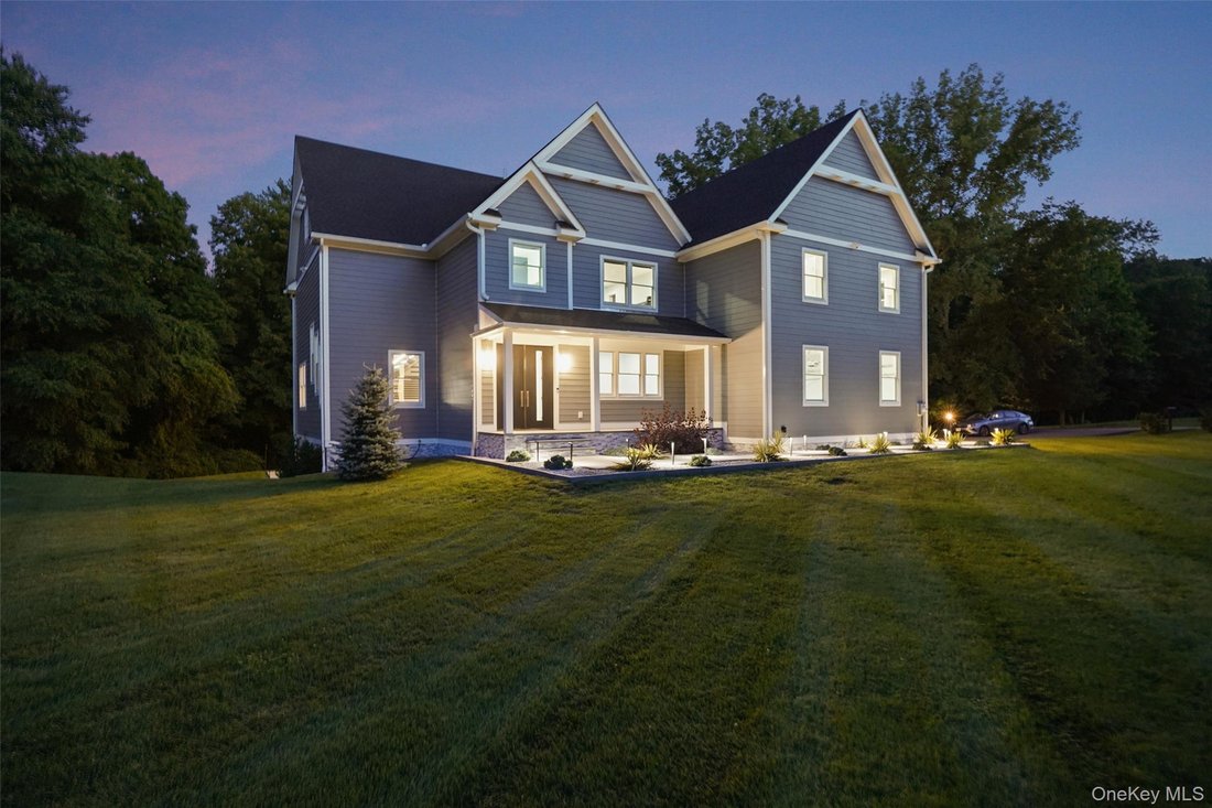 House in Carmel Hamlet, New York, United States 2 - 18485527