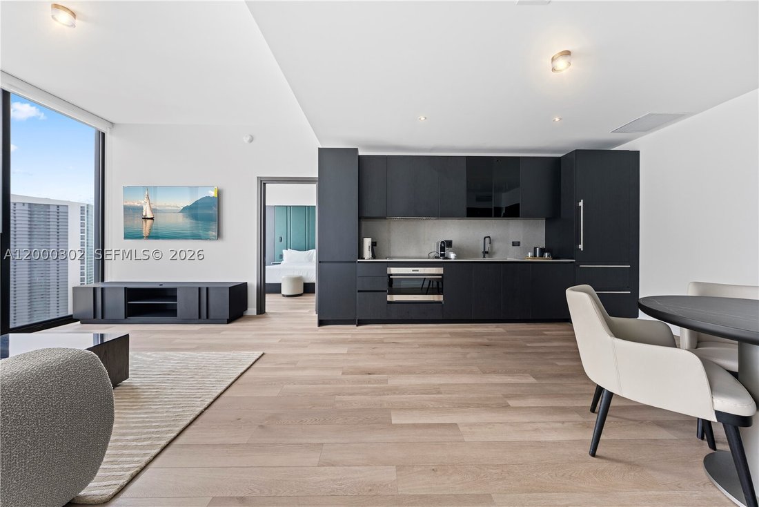 Condo in Miami, Florida, United States 3 - 17683002