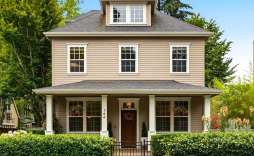 House in Lake Oswego, Oregon, United States 1