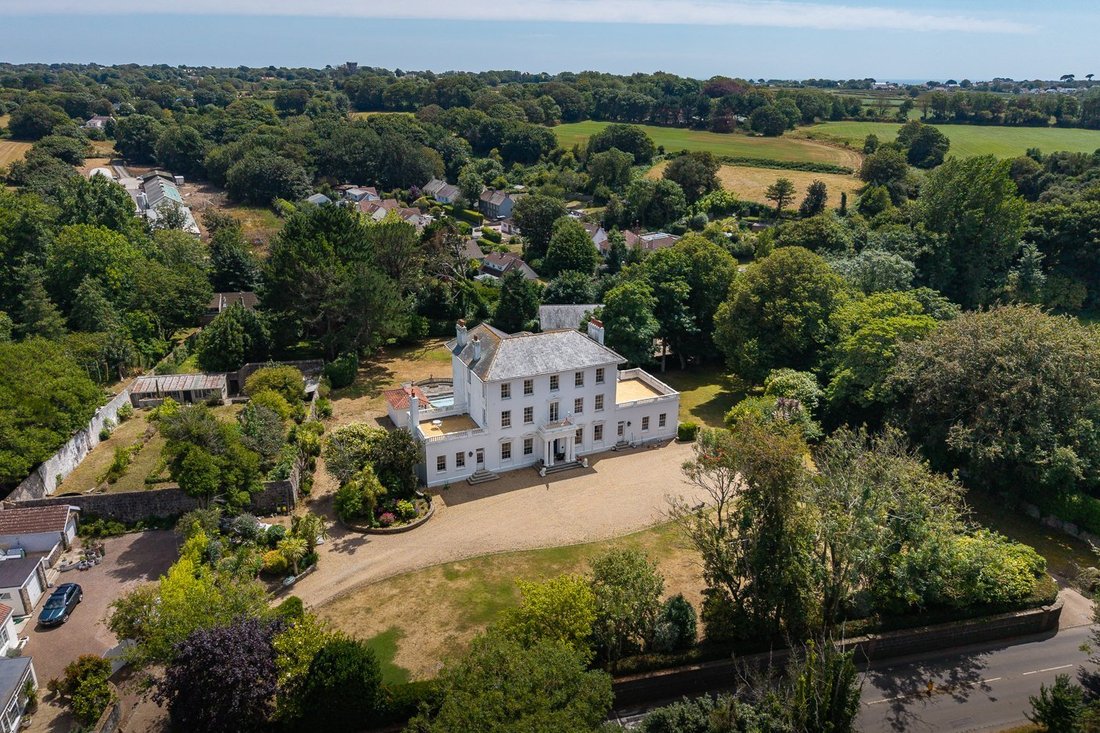 House in Guernsey, Guernsey 1 - 16510654
