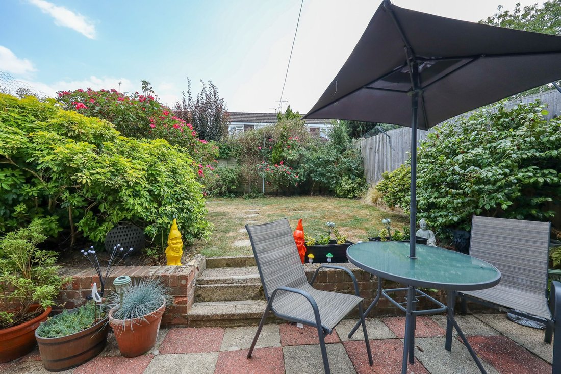 House in Burgess Hill, England 2 - 18484170
