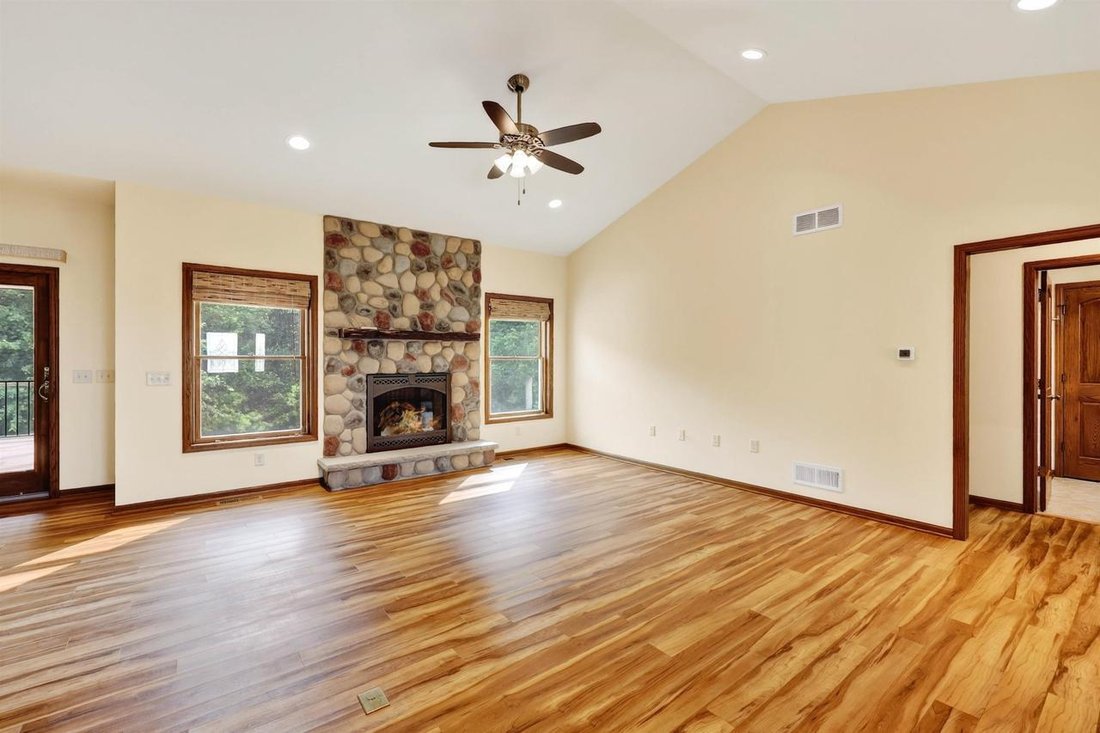 House in Waunakee, Wisconsin, United States 5 - 18483072
