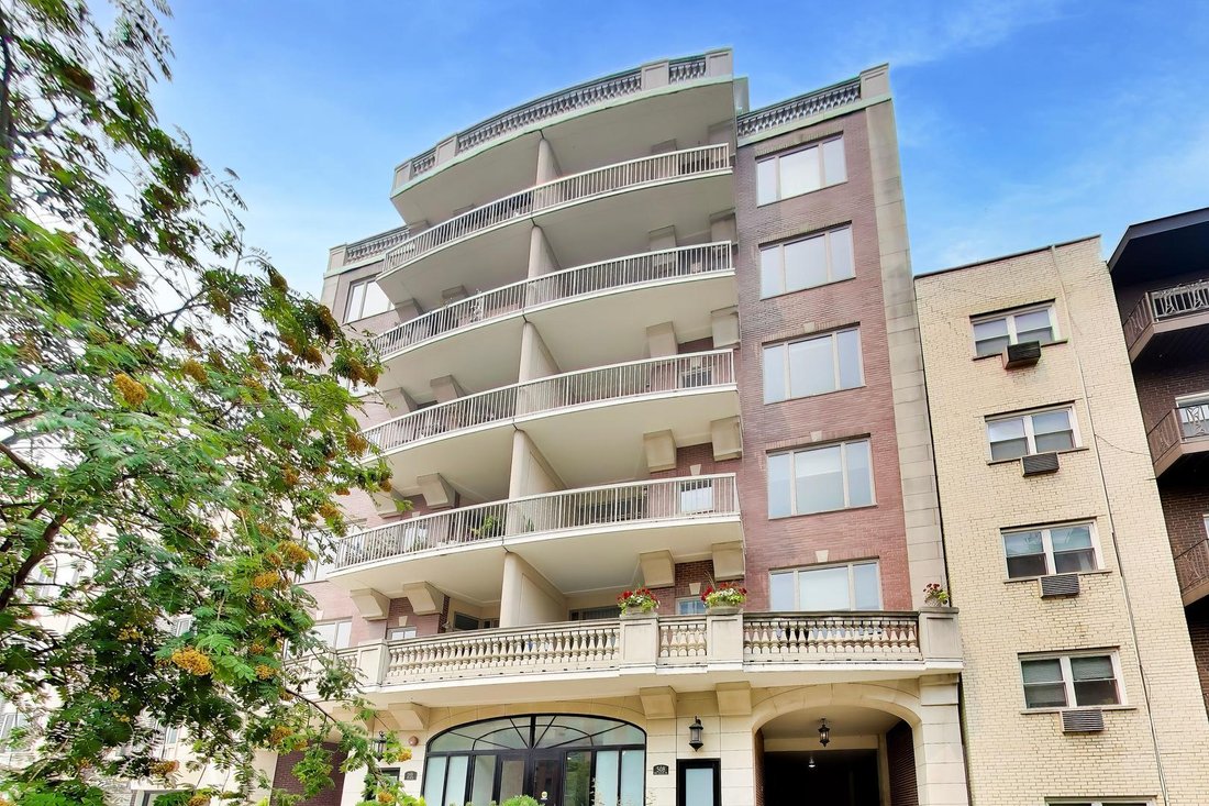Condo in Chicago, Illinois, United States 2 - 18486022