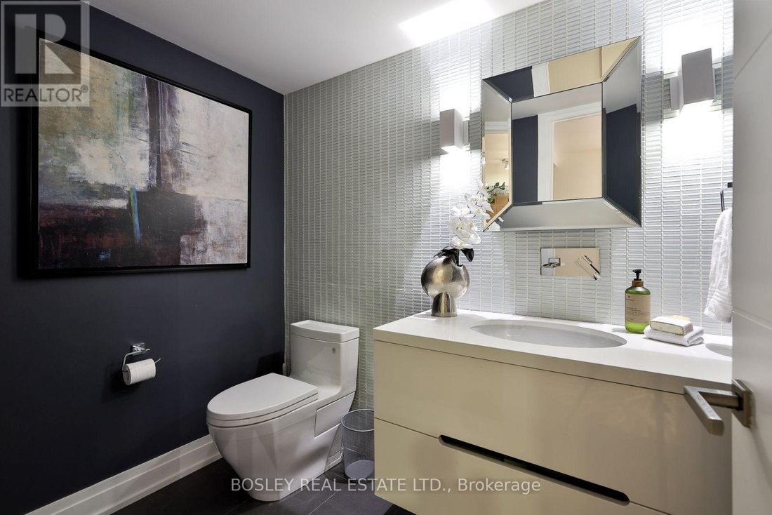 Condo in Toronto, Ontario, Canada 4 - 18487485