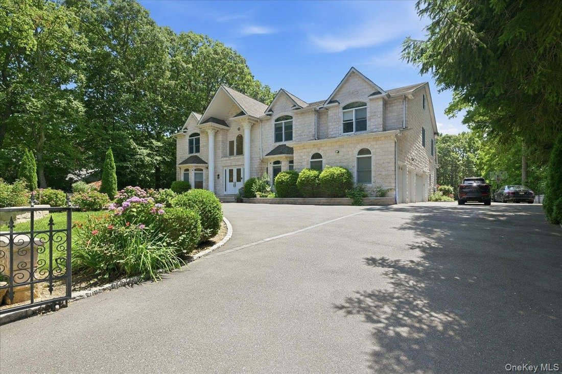 House in Woodbury, New York, United States 4 - 18483085