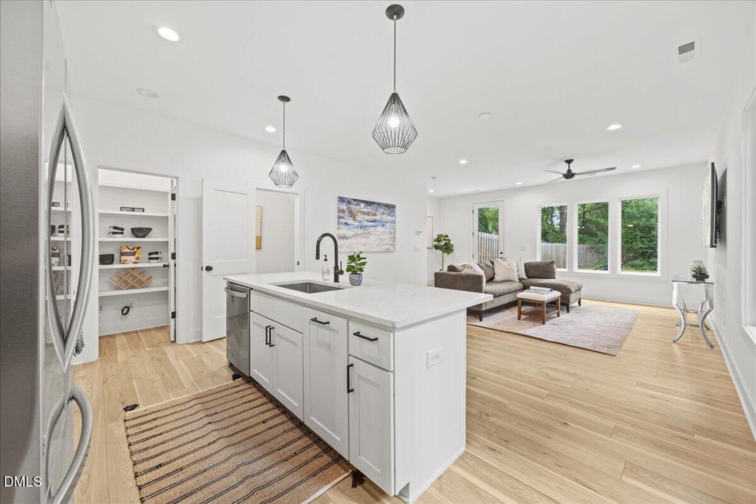 Townhouse in Raleigh, North Carolina, United States 3 - 18485898
