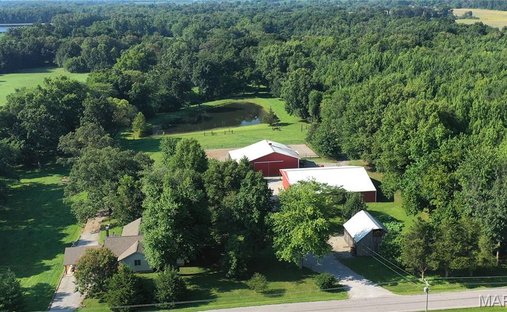 House in Thompsonville, Illinois, United States 1