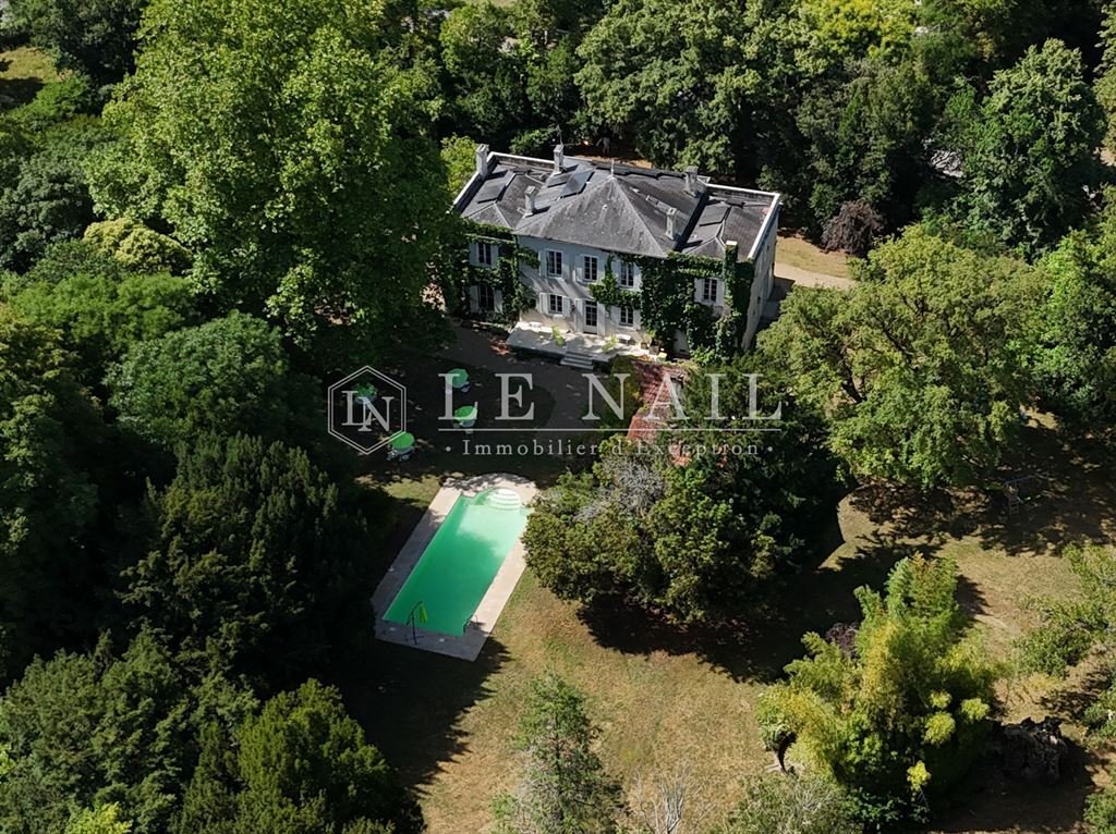 Estate in Villeneuve Les Salines, La Rochelle, France 2 - 13676402