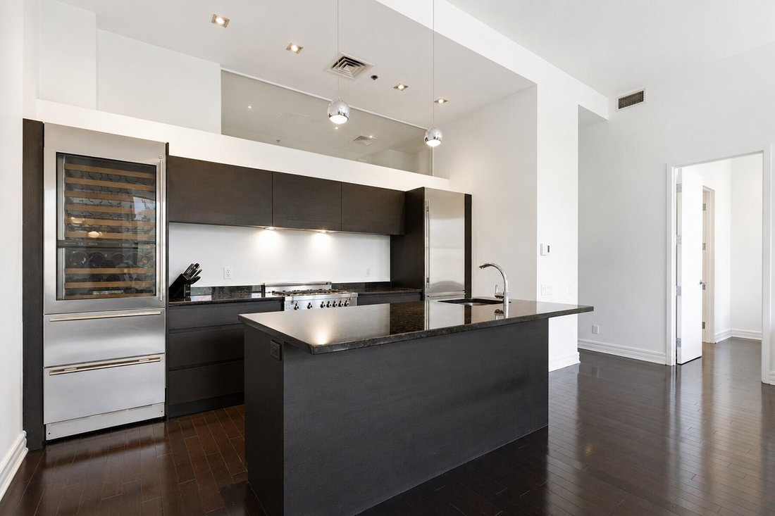 Condo in Montreal, Quebec, Canada 4 - 18039992