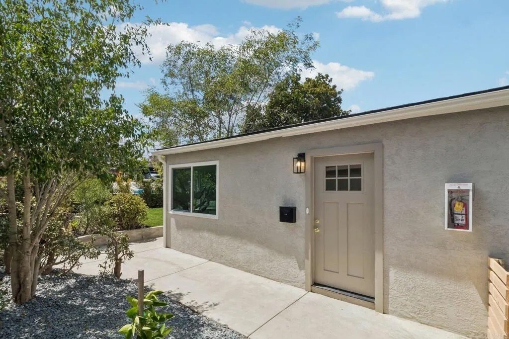 San Diego, California, United States 4 - 18485997