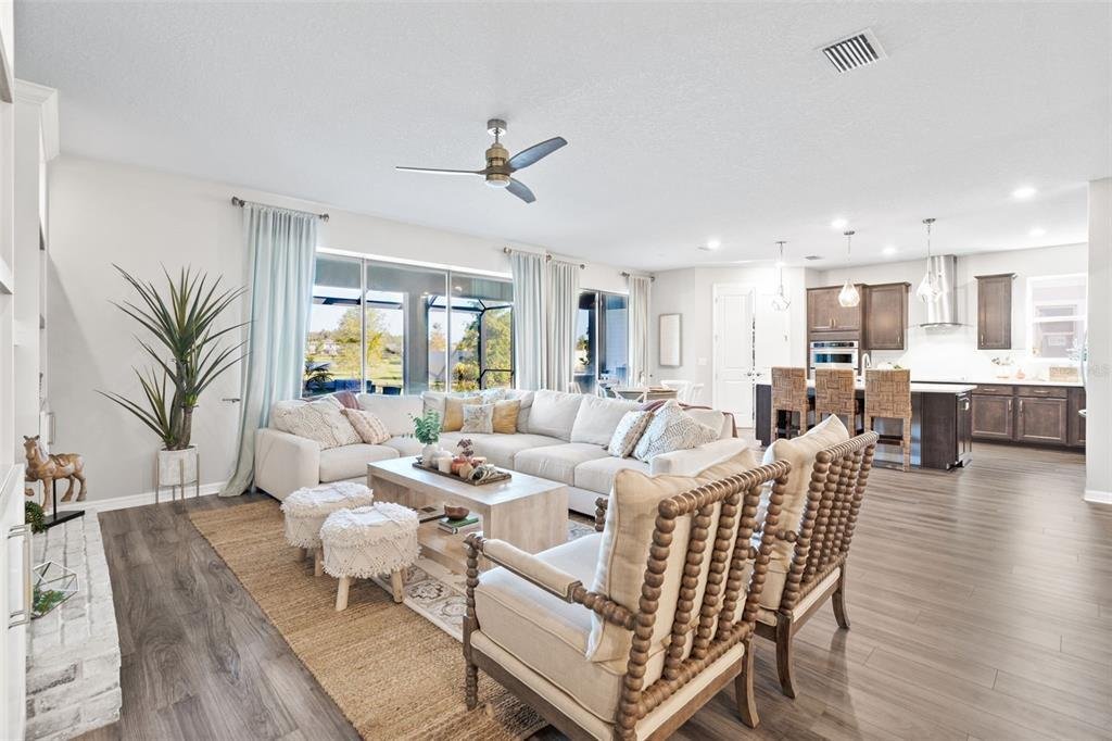 Tampa, Florida, United States 5 - 18487447