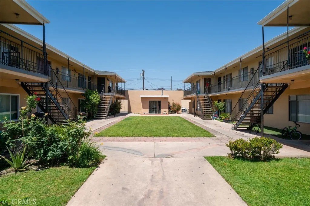 Garden Grove, California, United States 4 - 18125335