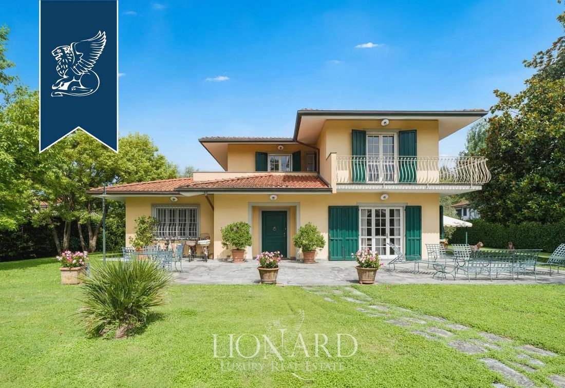 Villa in Caranna-Vaiana, Forte dei Marmi, Tuscany 1 - 18486936