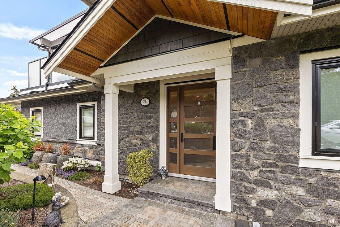 House in White Rock, British Columbia, Canada 3 - 18484862