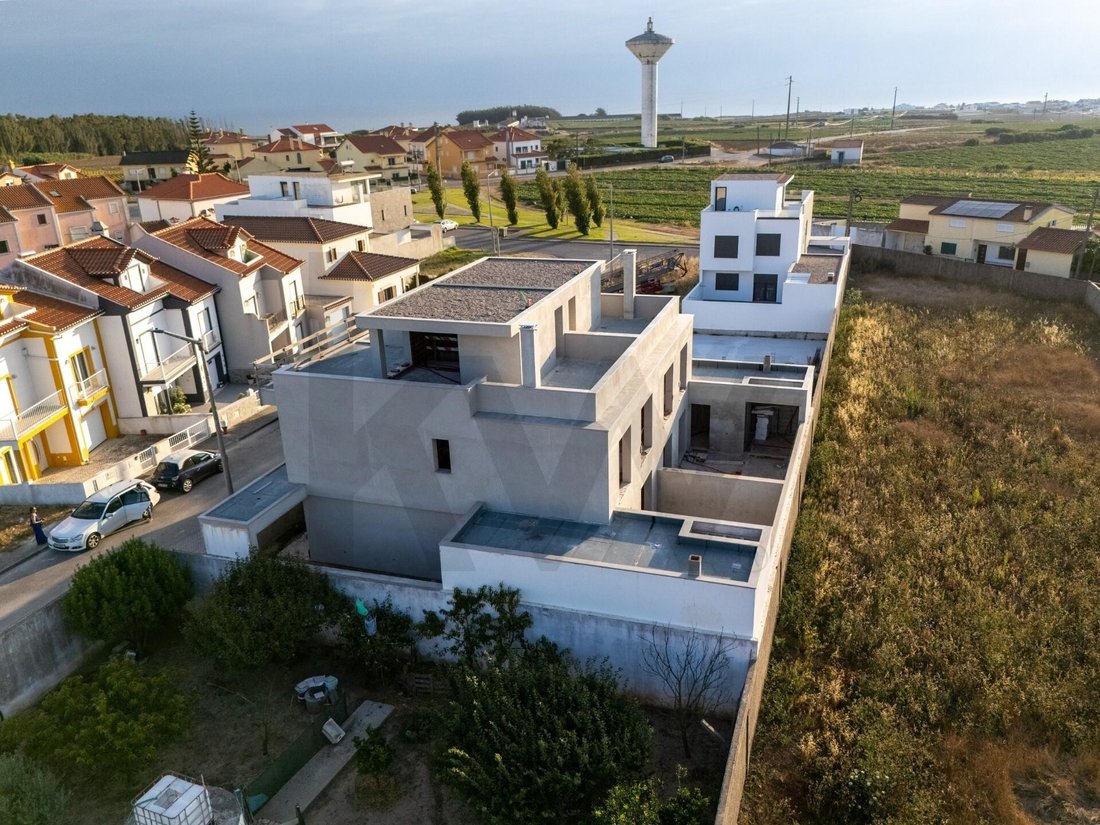 House in Atouguia da Baleia, Leiria District, Portugal 5 - 18488076