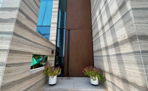 Villa in Jumeirah Park, Dubai, United Arab Emirates 1