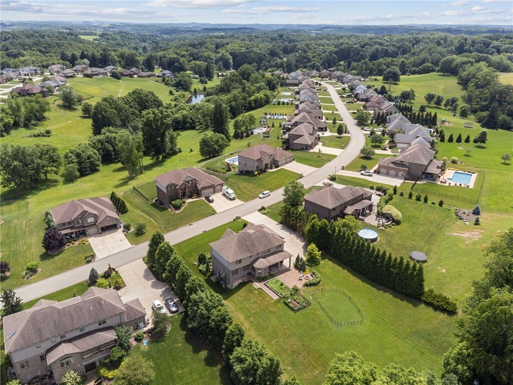 House in Irwin, Pennsylvania, United States 3 - 18483943