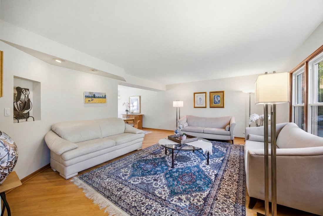House in Vernon Hills, Illinois, United States 4 - 18485976