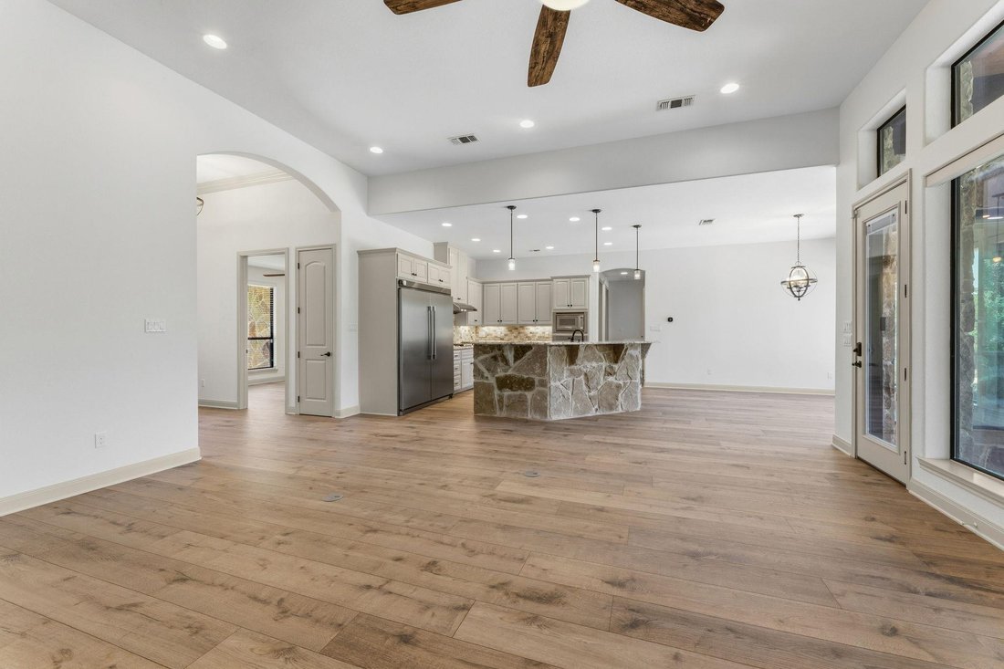 House in Bastrop, Texas, United States 3 - 18486141