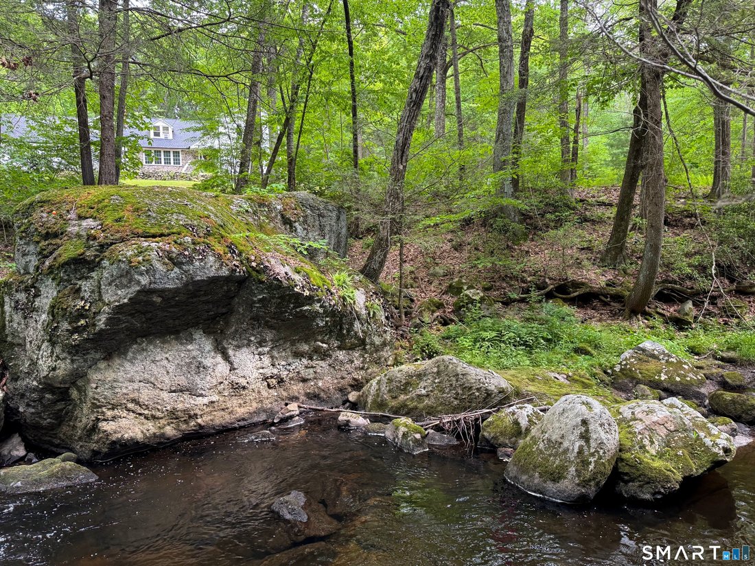 House in Canton, Connecticut, United States 2 - 18481677