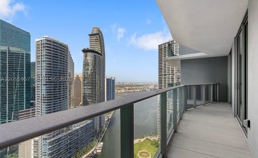 Condo in Miami, Florida, United States 1