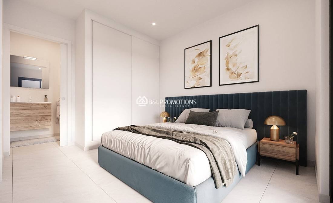 Apartment in Torrevieja, Valencian Community, Spain 3 - 18484086