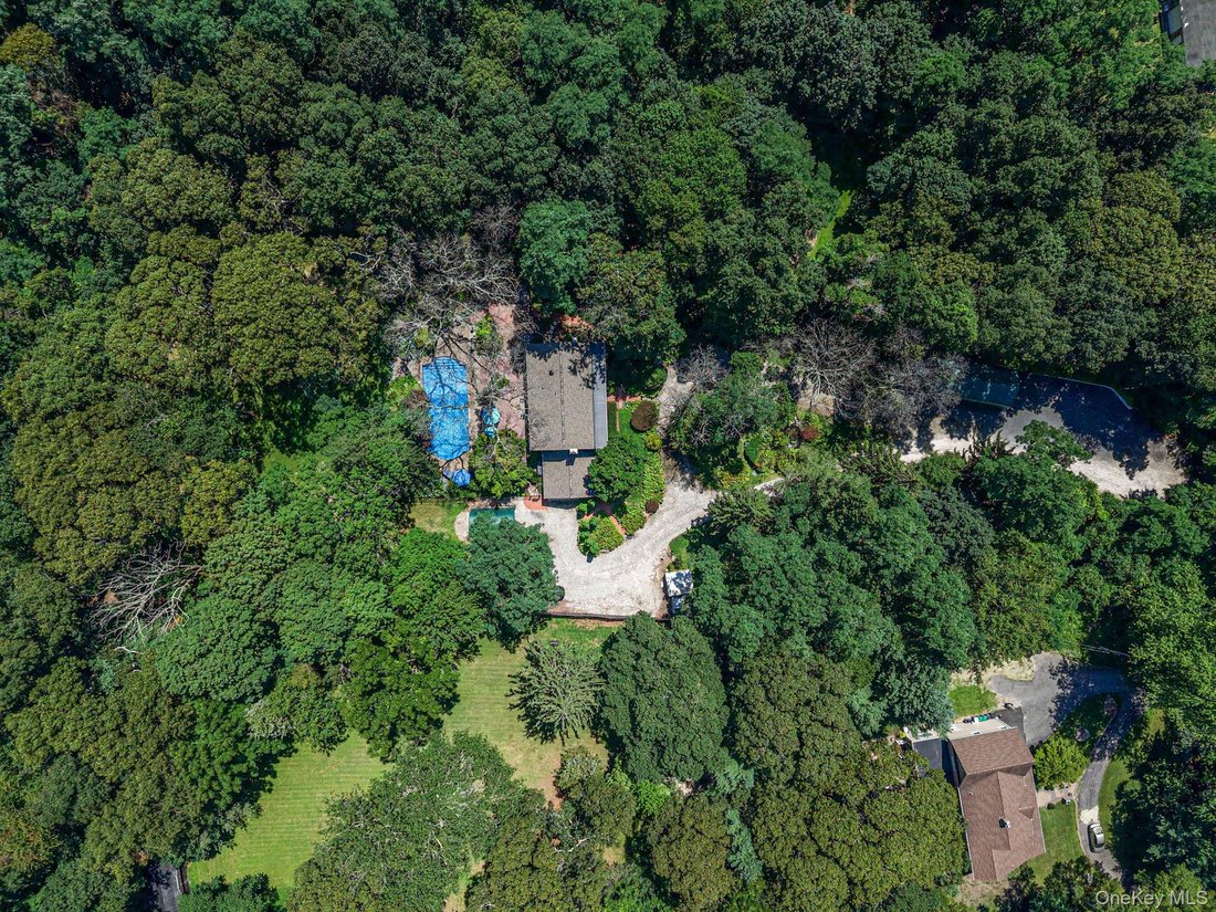 House in Mount Sinai, New York, United States 2 - 18427527