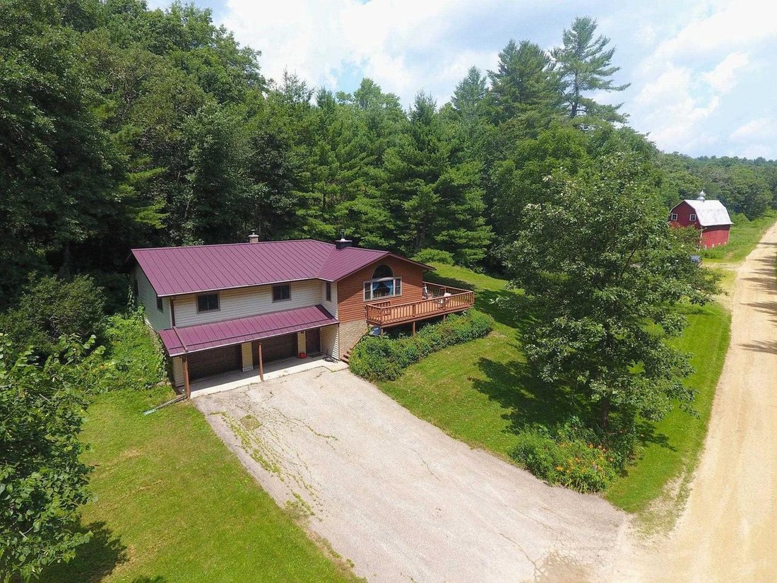 House in Cazenovia, Wisconsin, United States 1 - 18485503