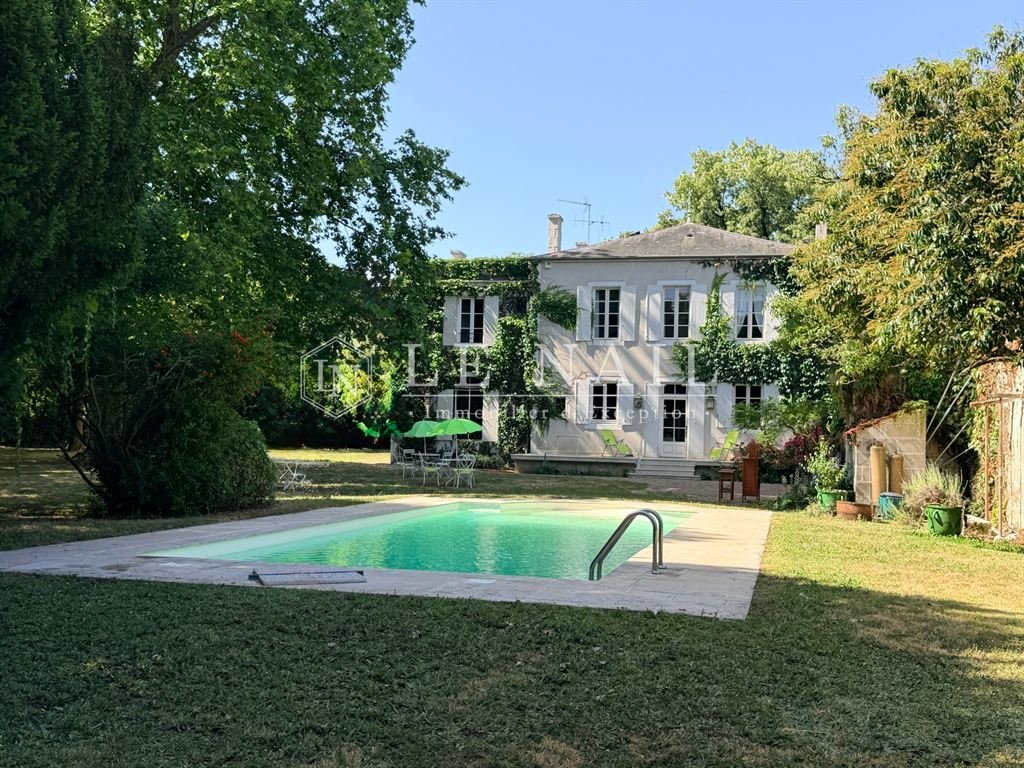 Estate in Villeneuve Les Salines, La Rochelle, France 3 - 13676402
