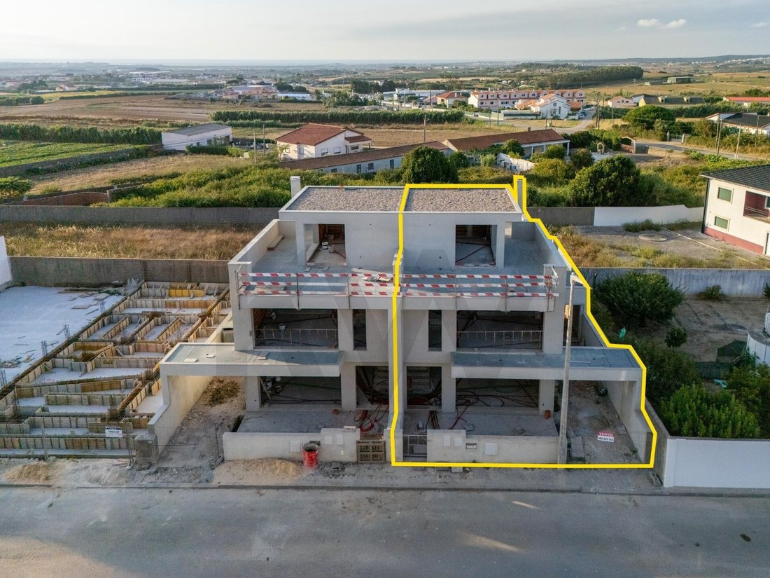 House in Atouguia da Baleia, Leiria District, Portugal 1 - 18488076